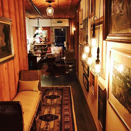 De L'assesseur - Mont-soleil Hotel *