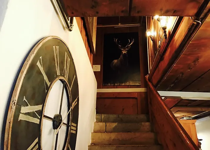 De L'assesseur - Mont-soleil Hotel *