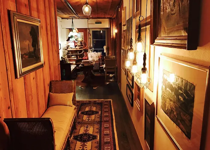 De L'assesseur - Mont-soleil Hotel *