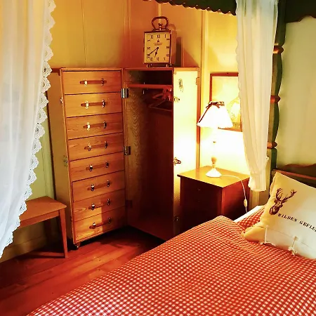 De L'assesseur - Mont-soleil Hotell *